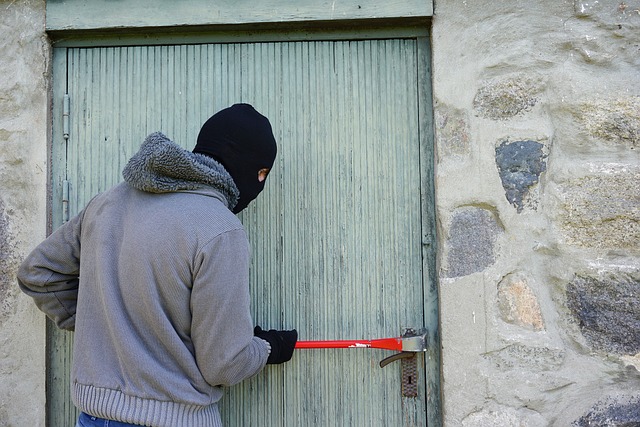 Policja w Gdańsku zatrzymała złodzieja rur gazowych ze swojego wynajmowanego mieszkania